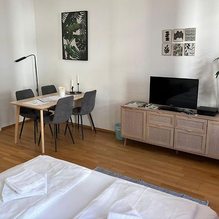 Casa Nostra - Helle Wohnung - Direkt Am Augarten Bécs Kültér fotó